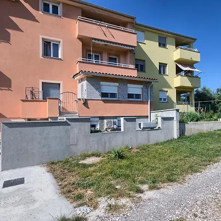 Soba Sanja Apartman Póla