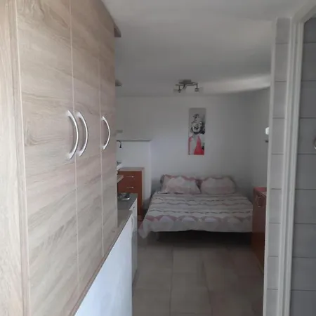 Soba Sanja Apartment