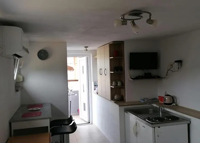 Soba Sanja Apartman Póla